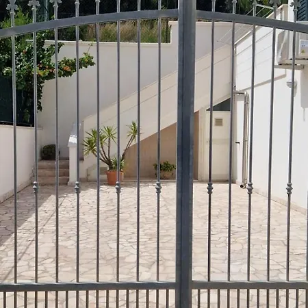 Apartman Dimora Le Camelie *