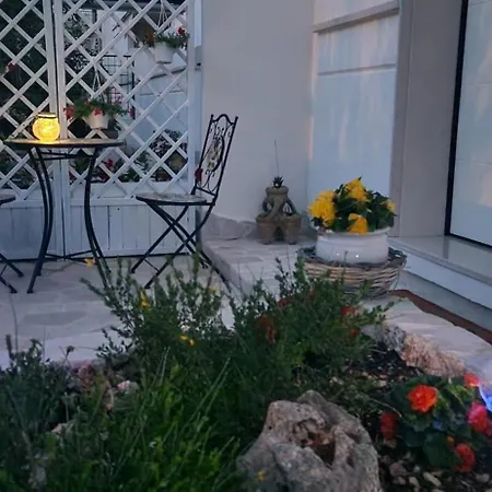 Dimora Le Camelie Apartman