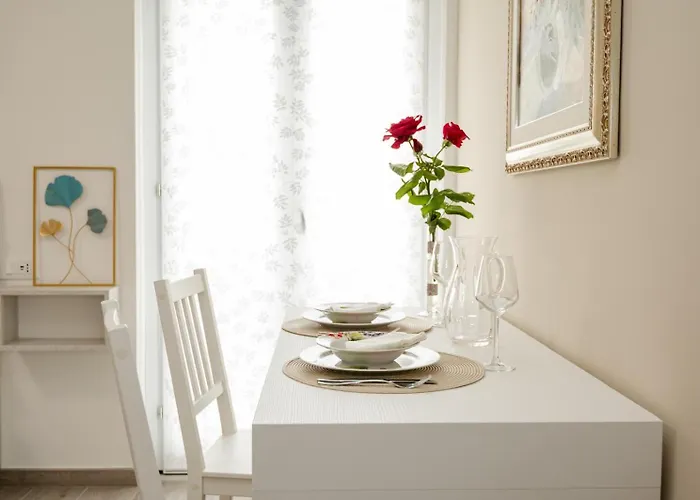 Dimora Le Camelie * ויאסטה