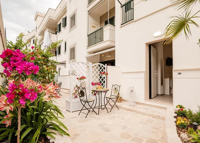 Dimora Le Camelie ויאסטה